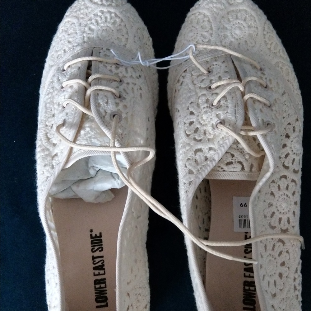 Lower East Side Lace Tie Up